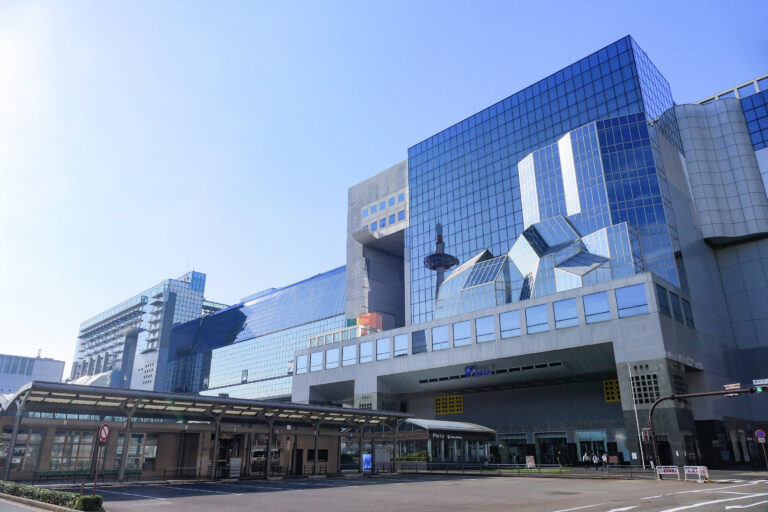 京都駅中央口側