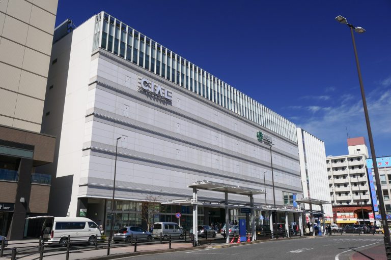 JR鶴見駅の駅ビル（CIAL鶴見）